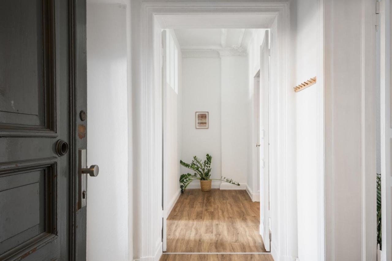 Riesiges Apartment Nahe Kudamm Sehr Schoner Altbau 123M2 Gross 12 Gaste Berlin Exterior photo