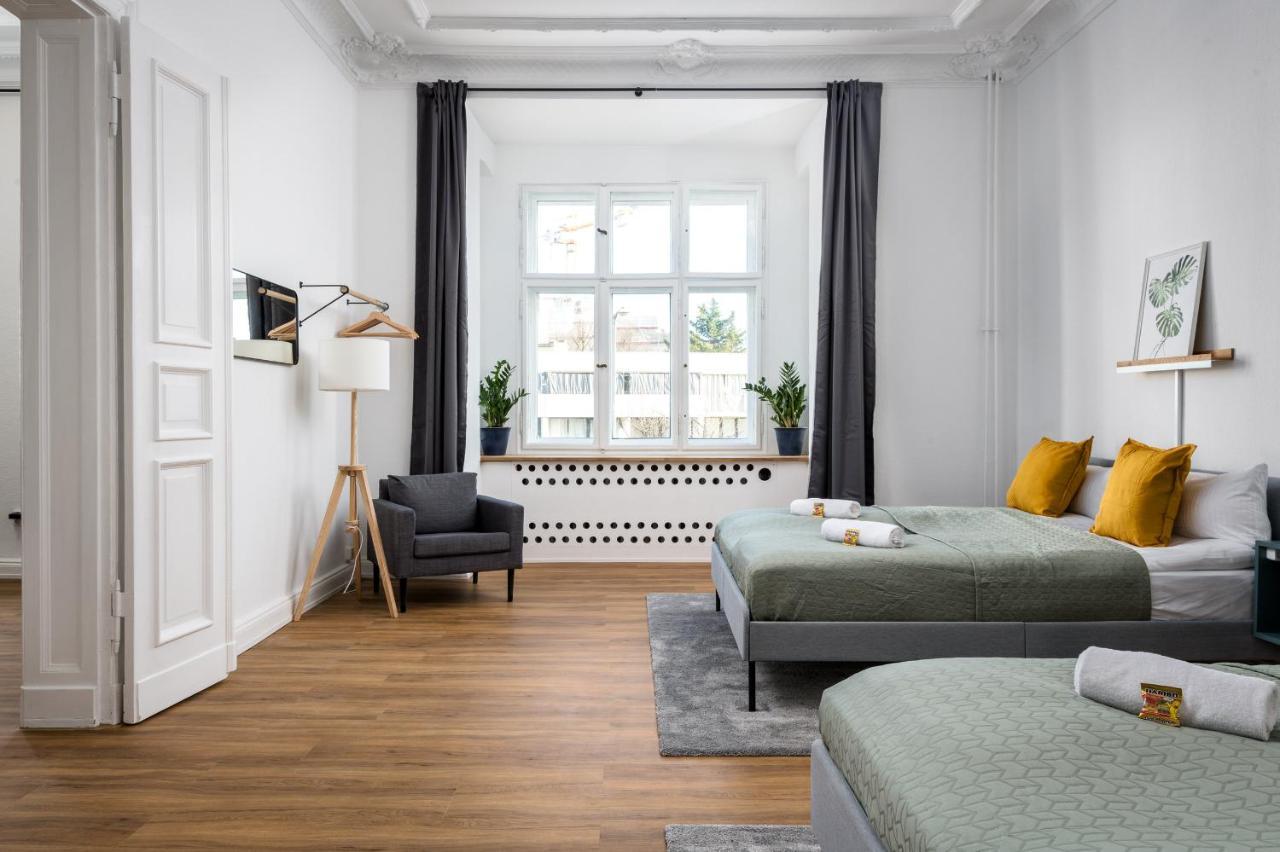 Riesiges Apartment Nahe Kudamm Sehr Schoner Altbau 123M2 Gross 12 Gaste Berlin Exterior photo